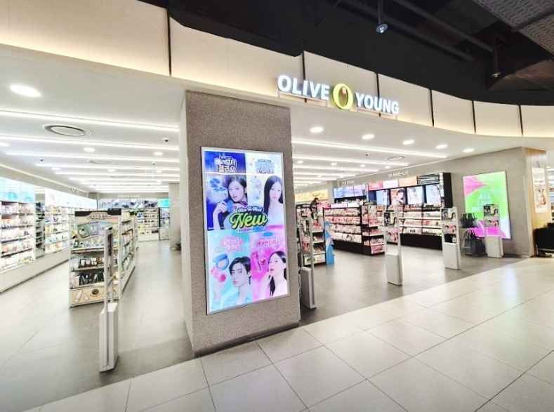 Olive Young - Lotte Premium Outlets Giheung Branch [Tax Refund Shop] (올리브영 롯데프리미엄아울렛 기흥점)