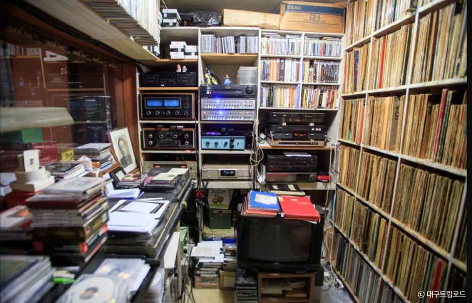 대구_하이마트 음악감상실 (2).jpg