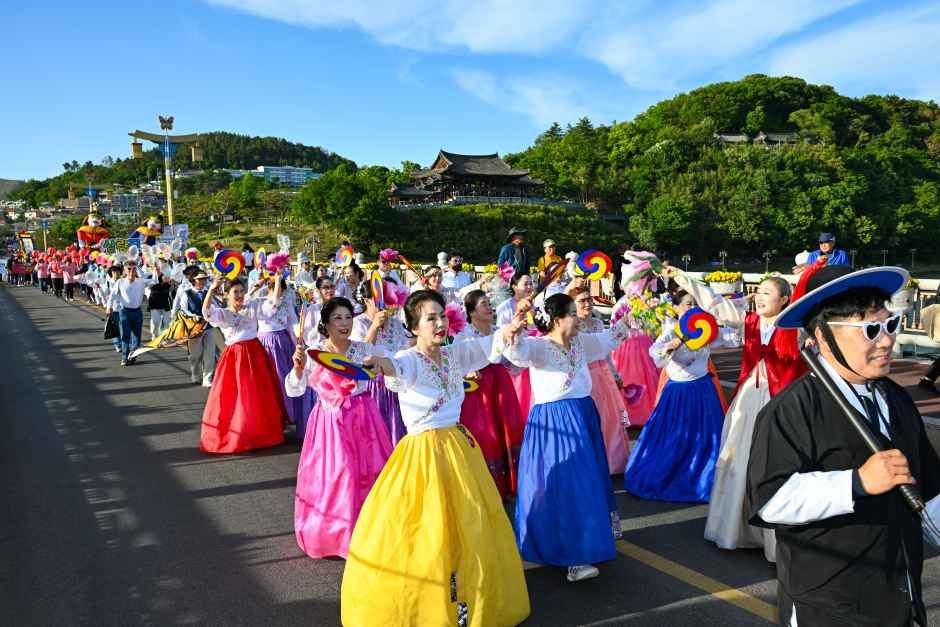 Miryang Arirang Festival (밀양아리랑대축제)