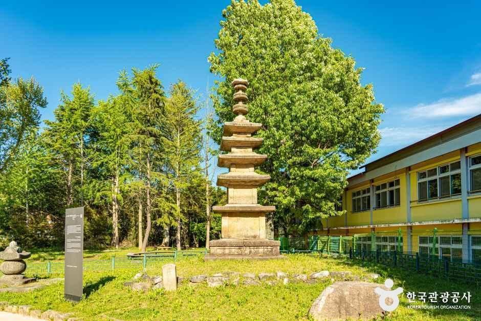 군산 발산리 오층석탑