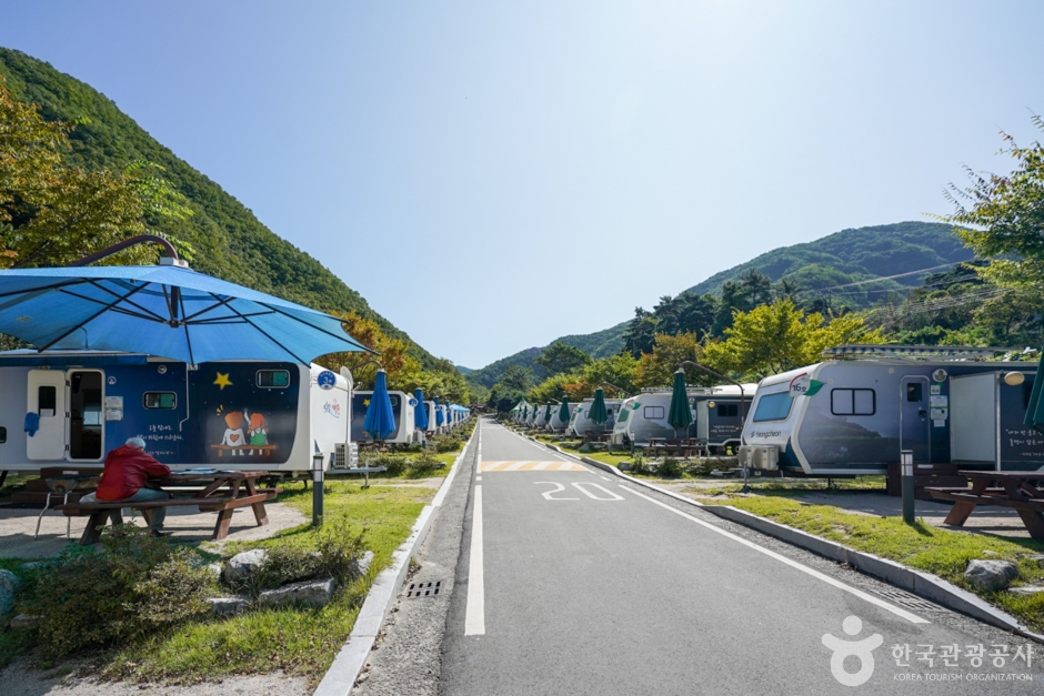 치산관광지 캠핑장