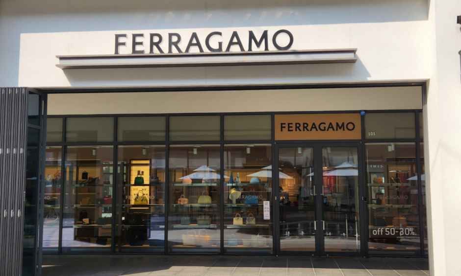 フェラガモ 現代プレミアムアウトレット松島店