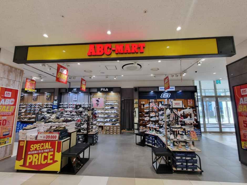 ABC-Mart - LOTTE Premium Outlets Icheon Branch [Tax Refund Shop](ABC마트 ST 롯데프리미엄아울렛 이천점)