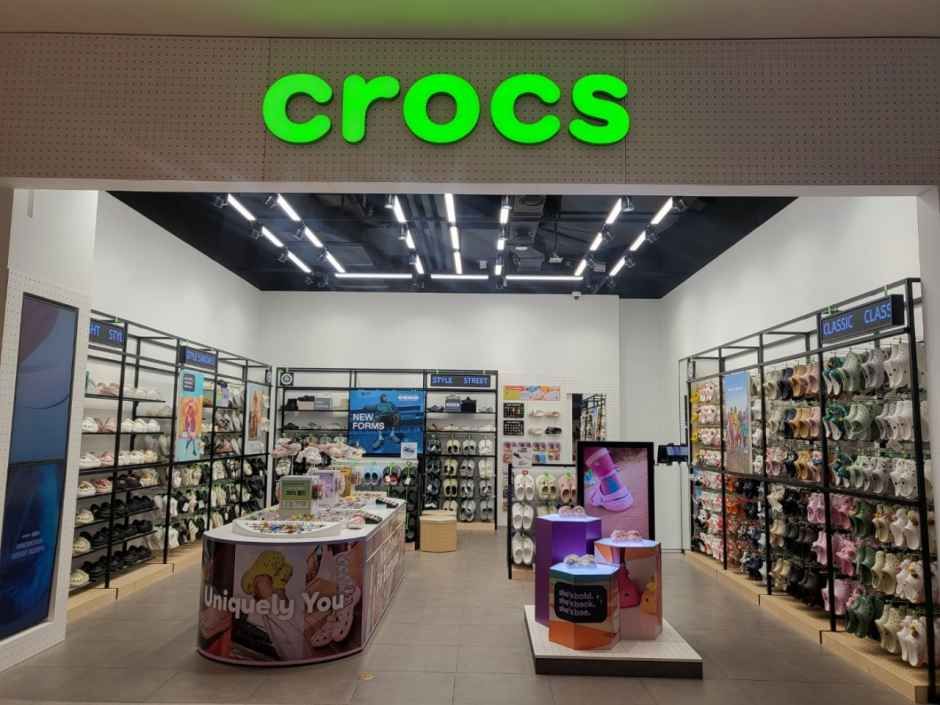 Crocs Starfield City 明智店