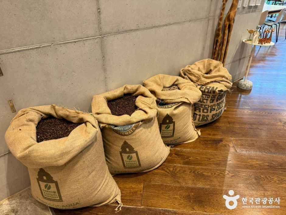 양양_카페 로그 (2).jpeg