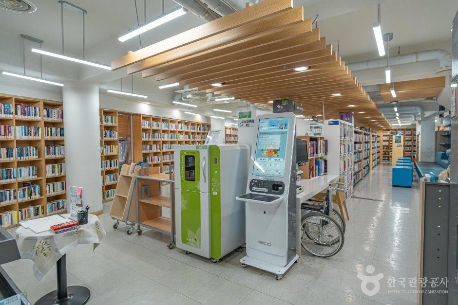 서울_양천구_양천구 갈산도서관 (3).jpg