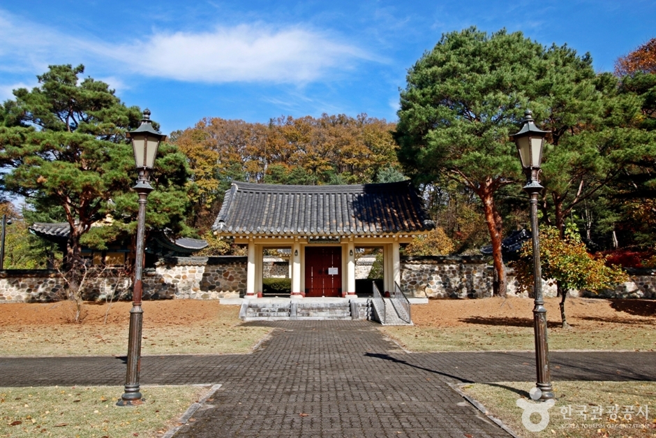 御題 達川忠烈祠碑