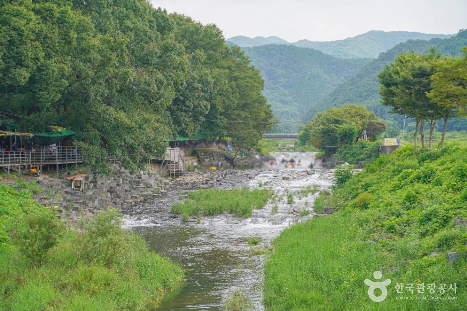 Dongari Valley