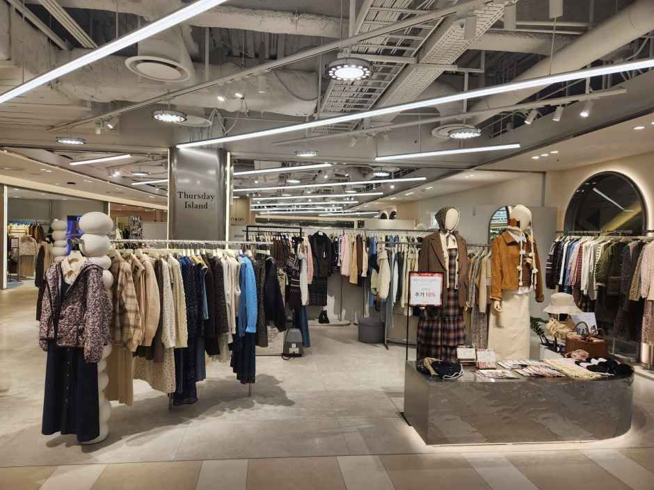 써스데이아일랜드 타임스퀘어점