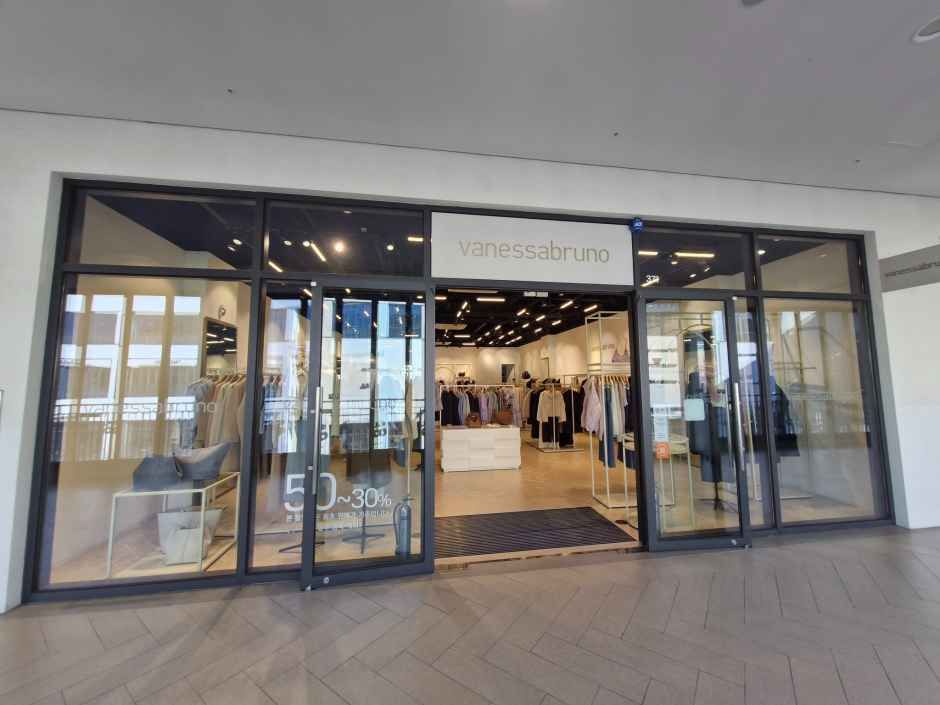 Vanessa Bruno 现代高级奥特莱斯 金浦店