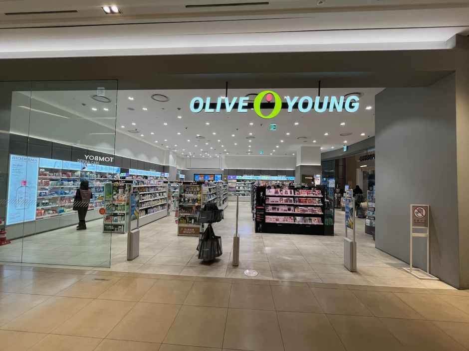 Olive Young - Starfield City Wirye Branch [Tax Refund Shop](올리브영 스타필드 시티 위례점)