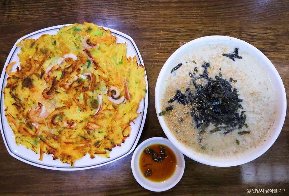 밀양_홍두깨칼국수전문점 (3).jpg