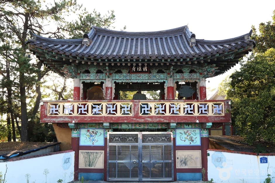 Cheongnyangsa Temple (Busan)