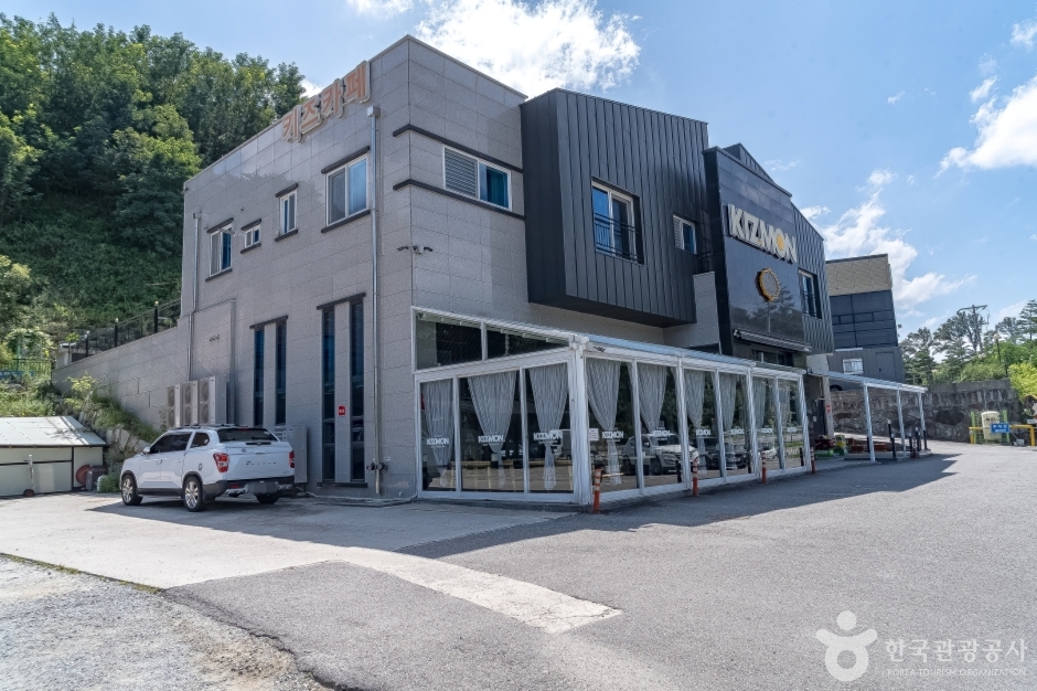 キッズモン江陵店