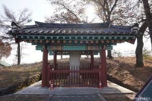 대동법시행기념비