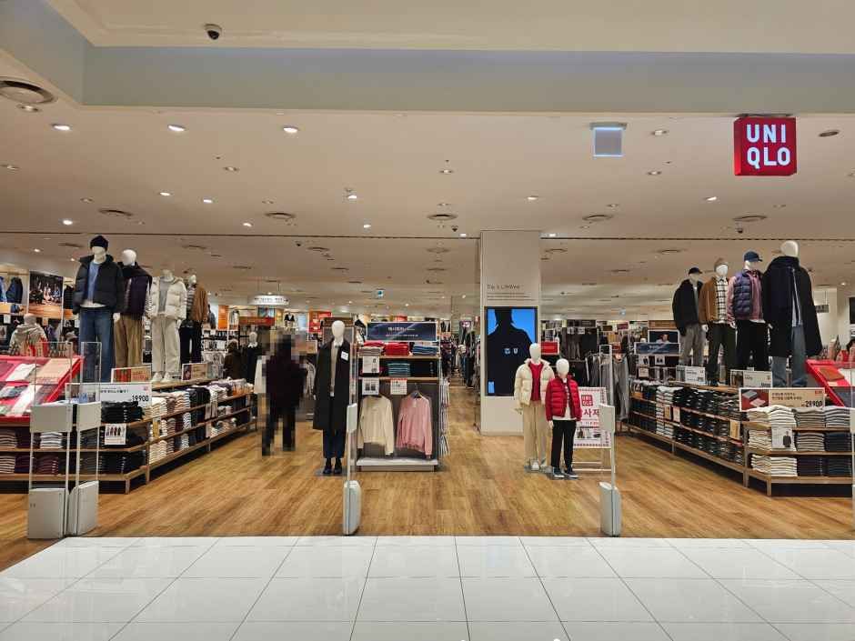 Uniqlo - Lotte Fitin Sanbon Branch [Tax Refund Shop](유니클로 롯데피트인 산본점)