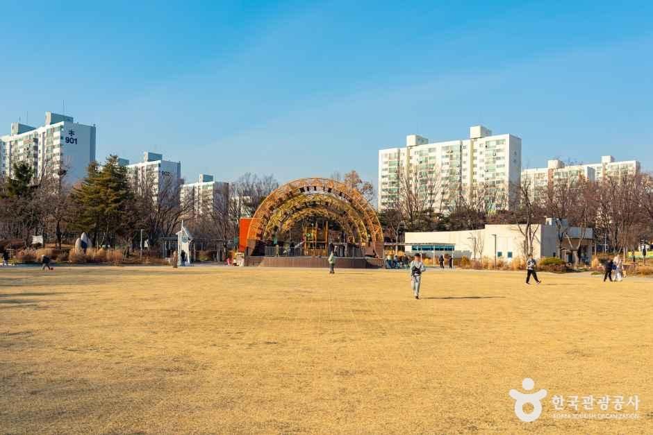 Yangcheon Park