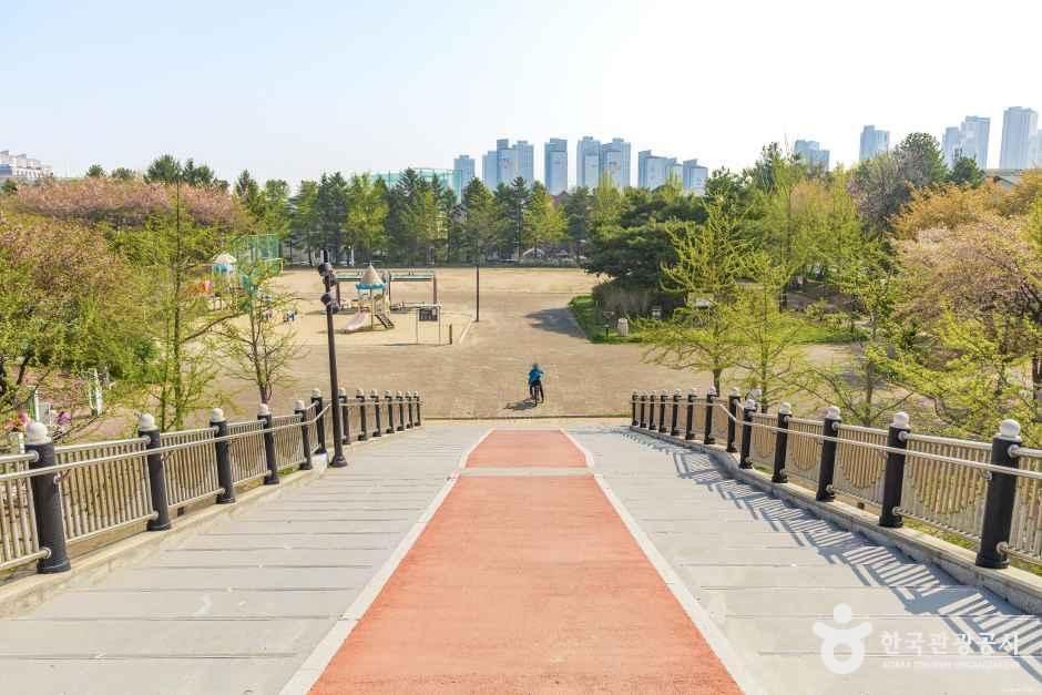 밤가시공원 - 경기도 고양시 일산동구 일산로380번길 36 (정발산동) 관광 명소