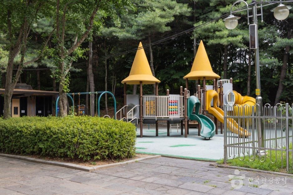 西串近隣公園