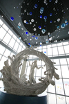 안산 유리섬박물관4_바다의 여신과 파도 그리고 물방울을 상징하는 작품
