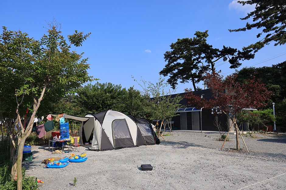 八峰干潟体験野営場