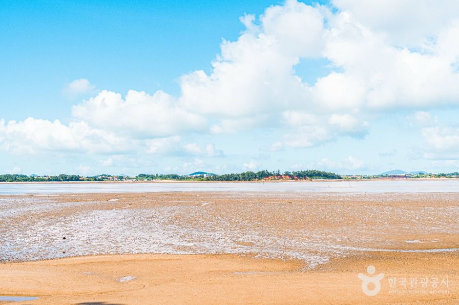 Tommeori Beach