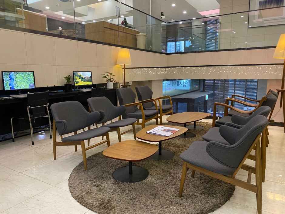 안양_어반부띠크호텔_로비 (1).JPG