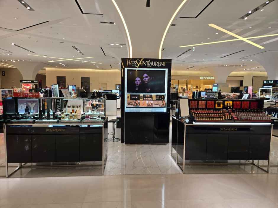 イヴ・サンローラン スターフィールド河南店