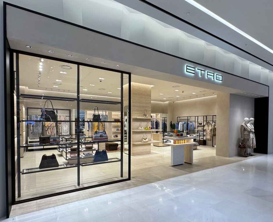 [事後免税店] エトロ（ETRO）・スターフィールドハナム（河南）店(에트로 스타필드 하남점)