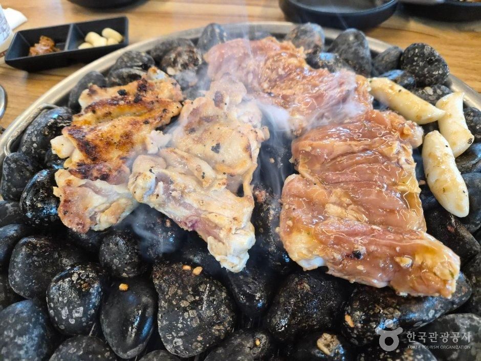 참나무숯불닭갈비