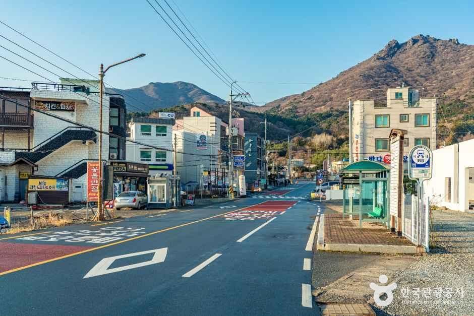 Hakdong Village