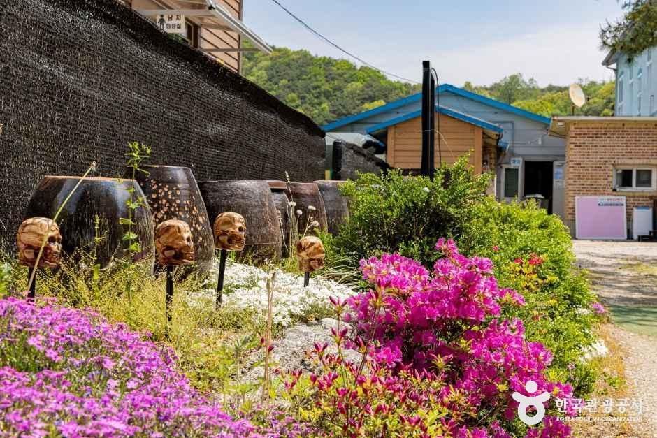 시냇가 캠핑장