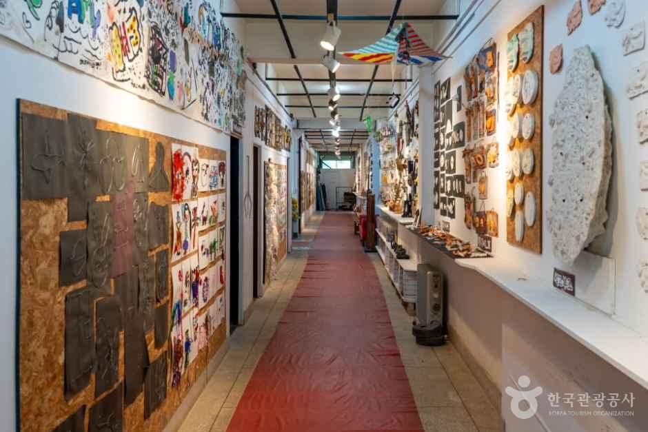 창문아트센터