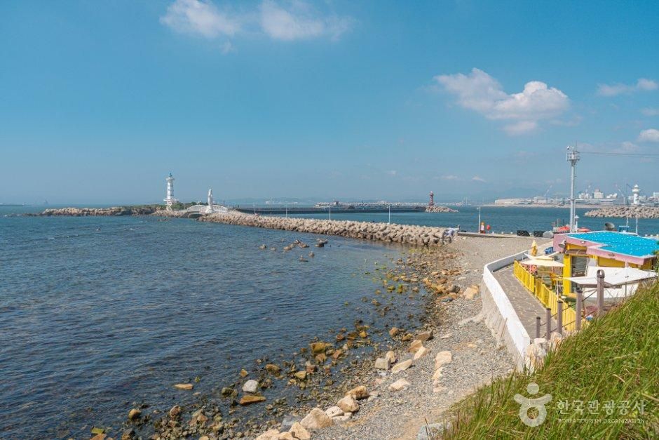 Bangeojin Port