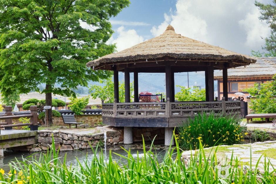 金裕貞文学村（김유정문학촌）