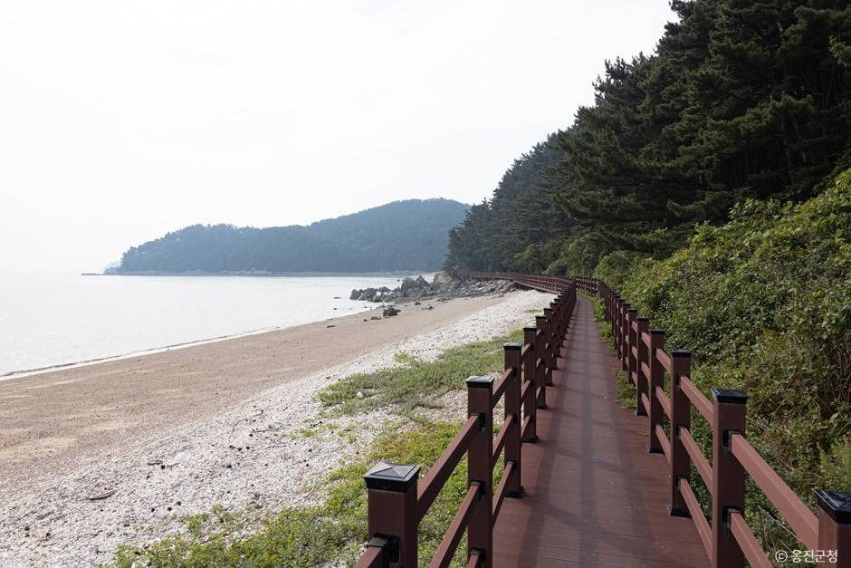 Seungbongdo Coastal Walkway