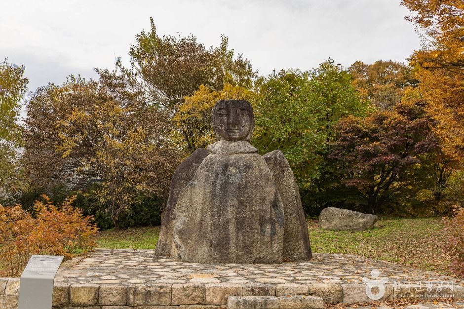 原州 平場里石造仏頭