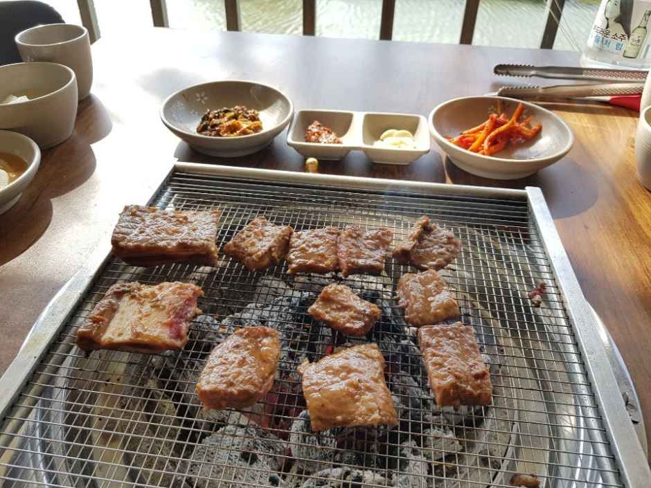 포천_이동강변갈비 (7).jpg