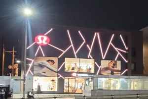 룰루레몬 청담 스토어