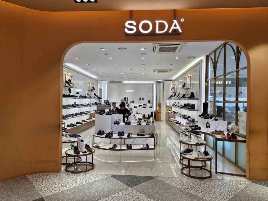 SODA 新世界Simon高级奥特莱斯 始兴店