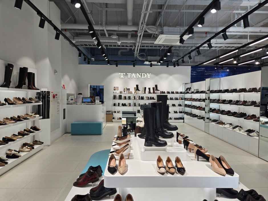 Michel by Tandy Lotte Premium Outlet Giheung Branch