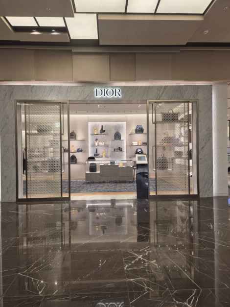 Dior男装 新世界大田 Art&Science店