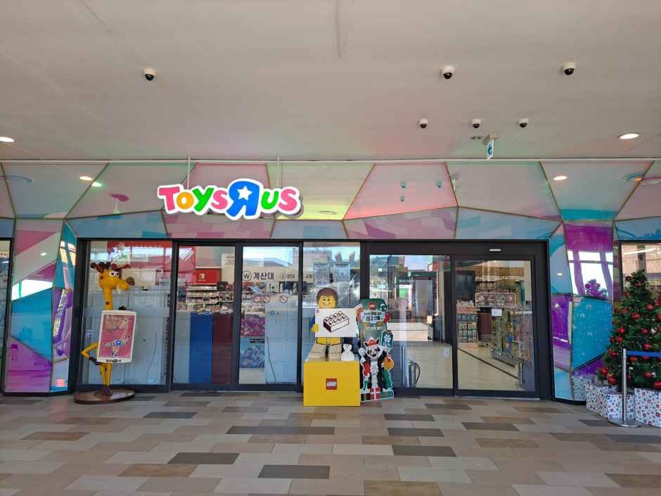 [事後免税店] トトイザらス・ロッテプレミアムアウトレットパジュ（坡州）店(토이저러스 롯데프리미엄아울렛 파주점)