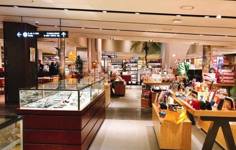 Hottracks - Gwanggyo Branch [Tax Refund Shop](핫트랙스 광교점)