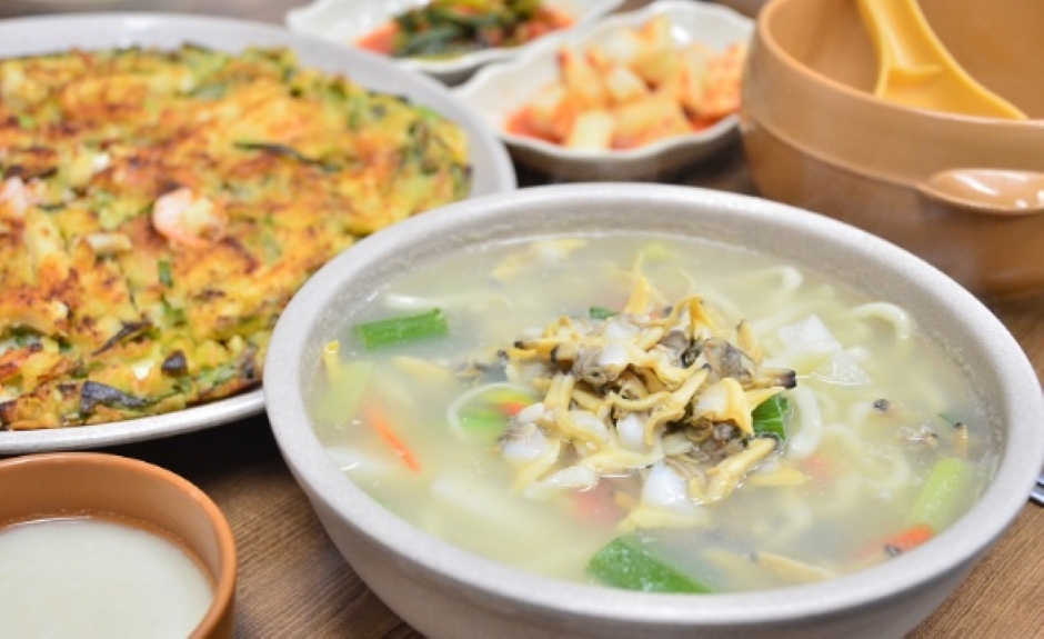 北洞三叉路手刀削麺