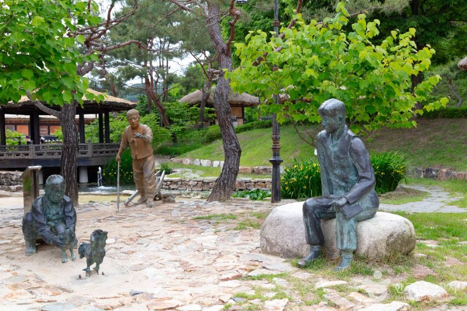 金裕貞文学村（김유정문학촌）
