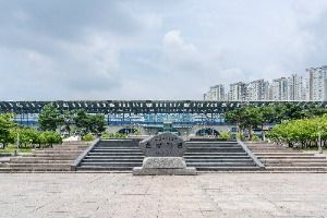 천안아산역 동광장