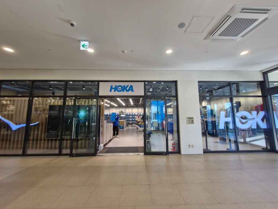 [事後免税店] ホカ・現代プレミアムアウトレットキンポ（金浦）店(호카 현대프리미엄아울렛 김포점)