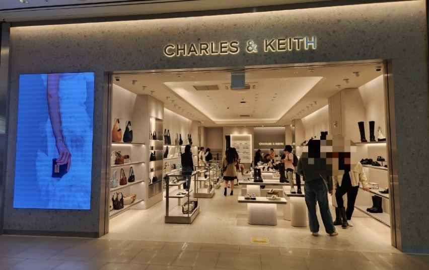 [事後免税店] CHARLES＆KEITH（チャールズアンドキース）・スターフィールドスウォン（水原）店(찰스앤키스 스타필드 수원점)