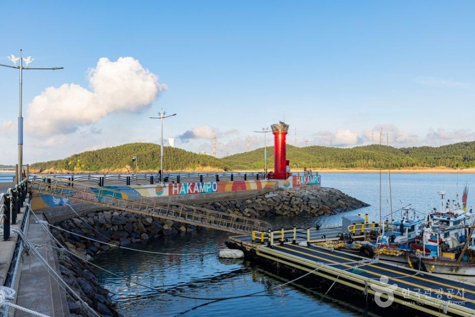 Hakamjpo Pier